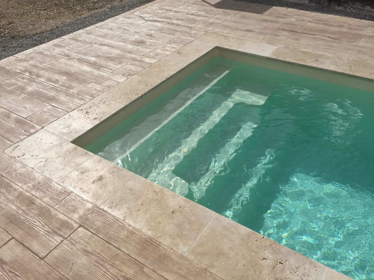 piscine polyester moins de 10m carre - Photo piscine à coque