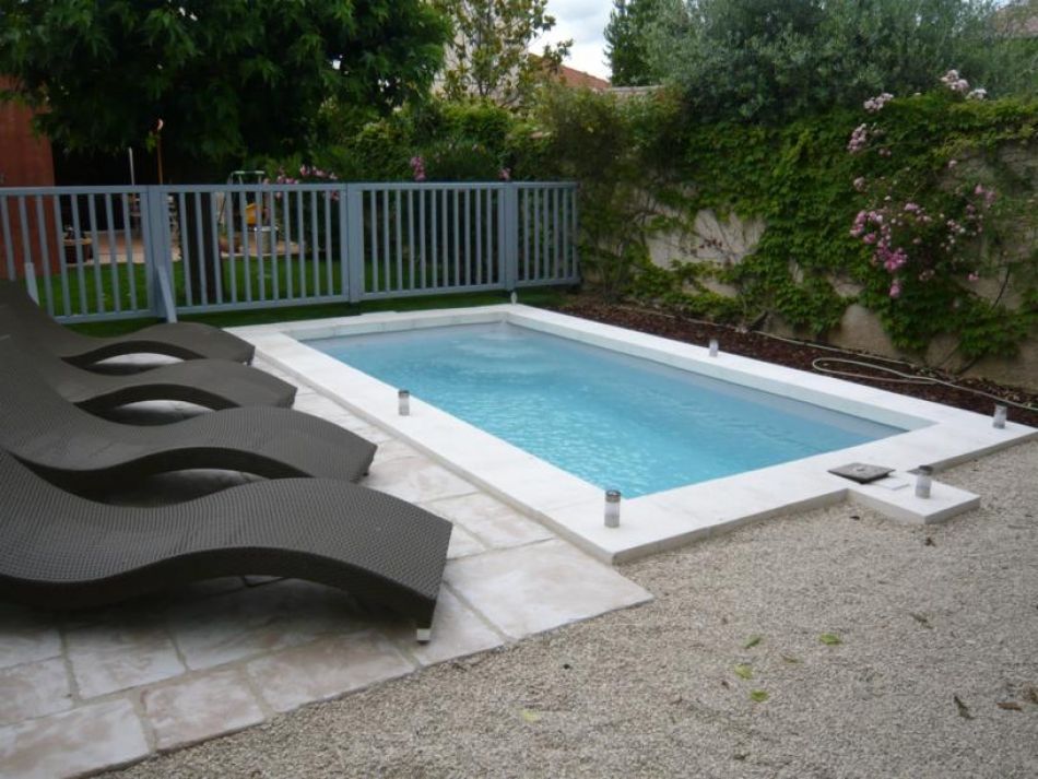Photo Piscine polyester, petit bassin - Photo d'une piscine coque