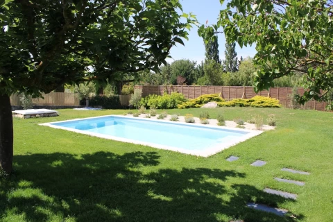 Choisir en piscine coque et piscine béton