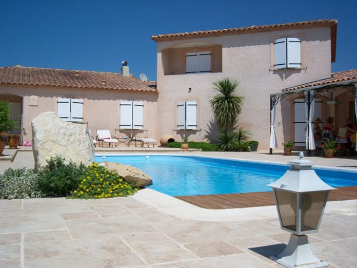 Piscine polyester, possibilité d'aménagement - Photo piscine à coque