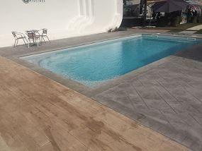 Piscine avec angle droit - piscine coque polyester