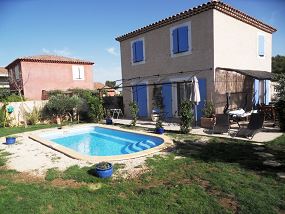 Piscine coque, sud de la france  - piscine coque polyester