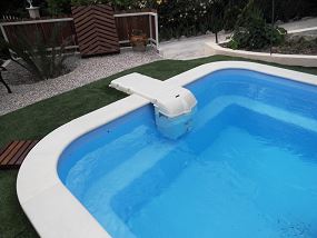 Filtrinov FB 12 sur piscine coque - Photo piscine à coque