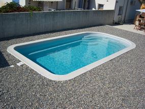 Photo Piscine d'exposition de l'usine, couleur grise - Photo piscine en polyester