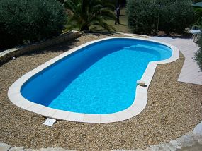 Piscine polyester modele lac léman - piscine coque polyester