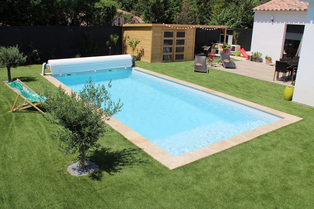 piscine à plage 8m en polyester