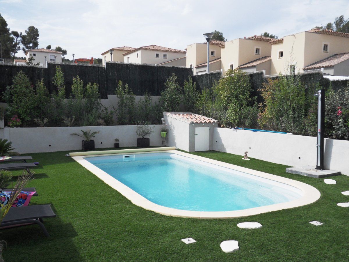 piscine avec angle arrondi