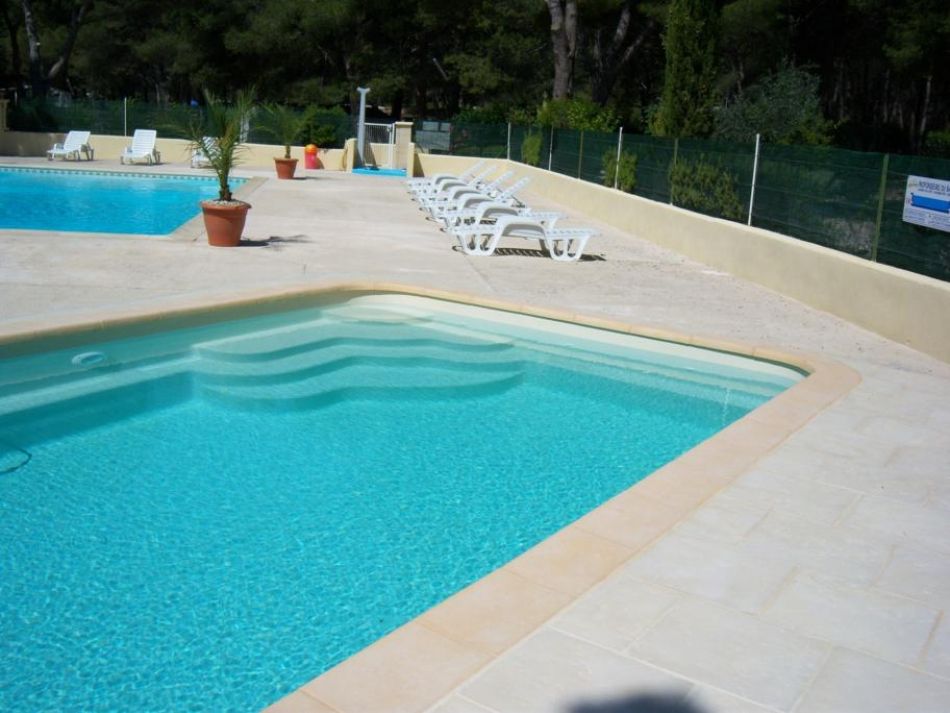 Photo Piscine de camping, 10*4 - Photo d'une piscine coque