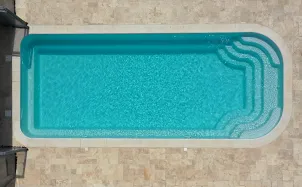 longue piscine coque 10m
