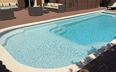 coque piscine avec plage immergee