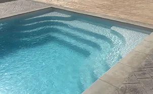 piscine enterrée avec angle droit