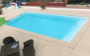 Piscine 8 par 4 totalement rectangle